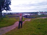 Руководитель группы Курбатов Юрий на фоне бухты Благополучия